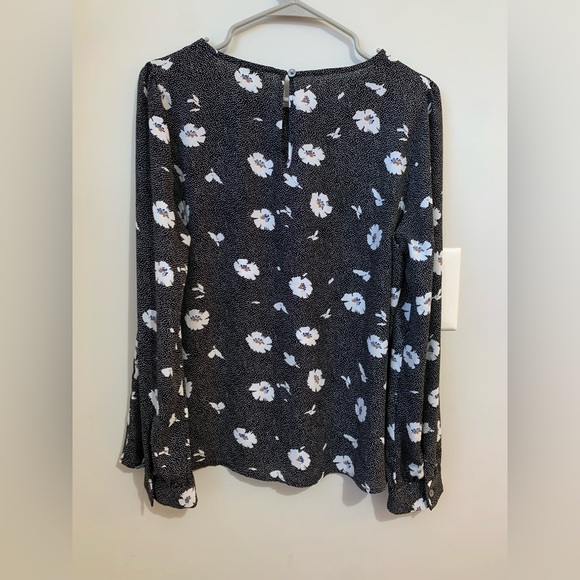 J CREW Women’s Blouse Size: Medium - Picture 8 of 8